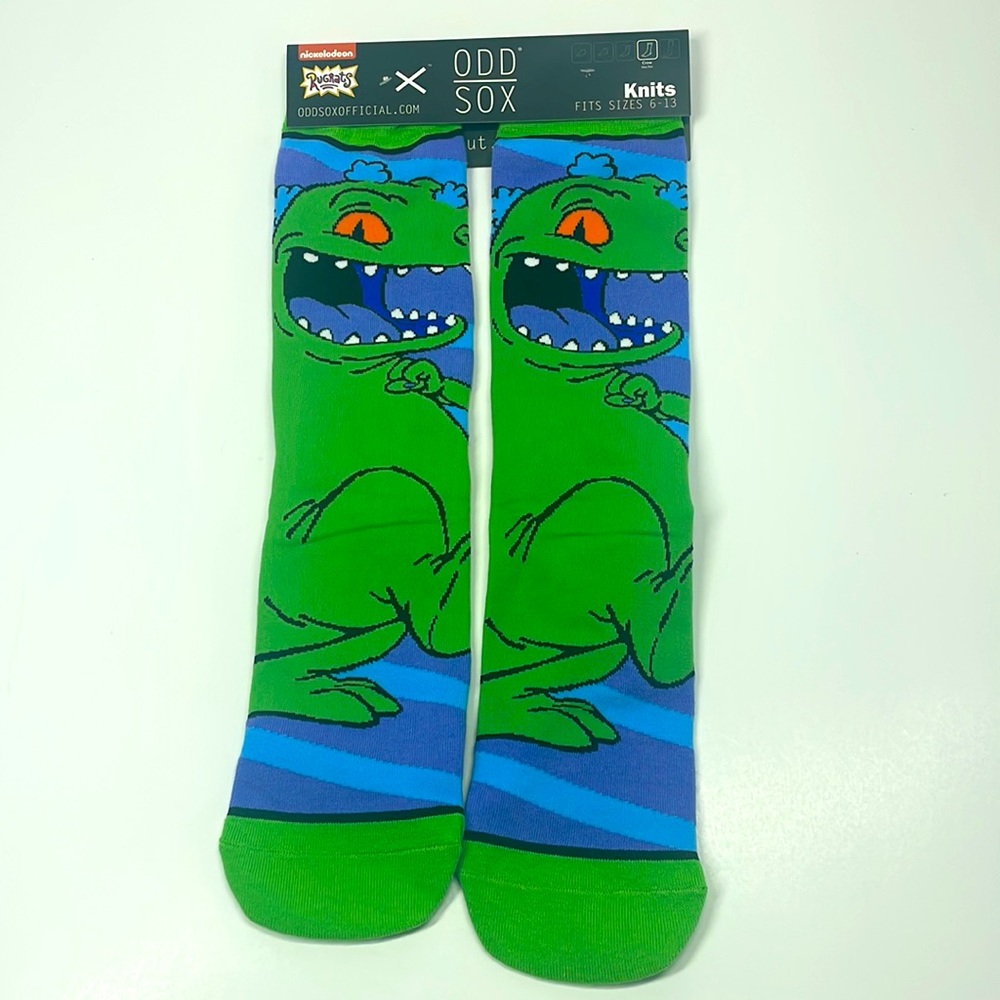 Brand New with Tag 
Odd Sox 
Size:6-12